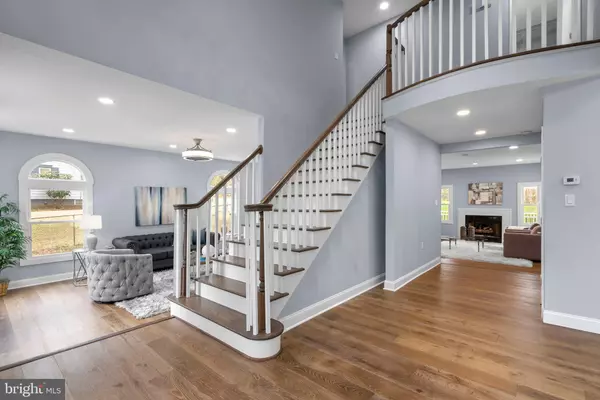 Fairfax, VA 22031,2924 HUNTER RD