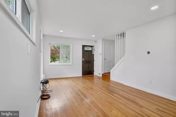 Alexandria, VA 22307,1933 ROLLINS DR