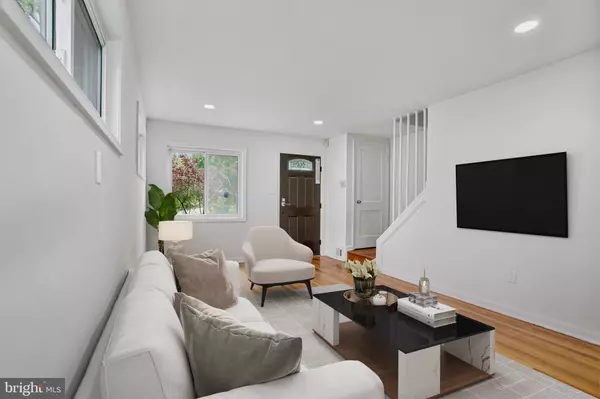 Alexandria, VA 22307,1933 ROLLINS DR