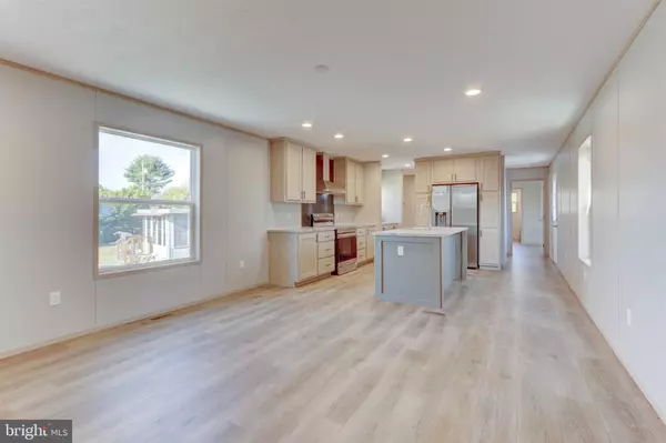 Mullica Hill, NJ 08062,631 NEWPORT DR
