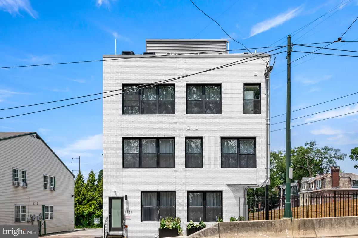 Philadelphia, PA 19143,4921 CHESTER AVE #201