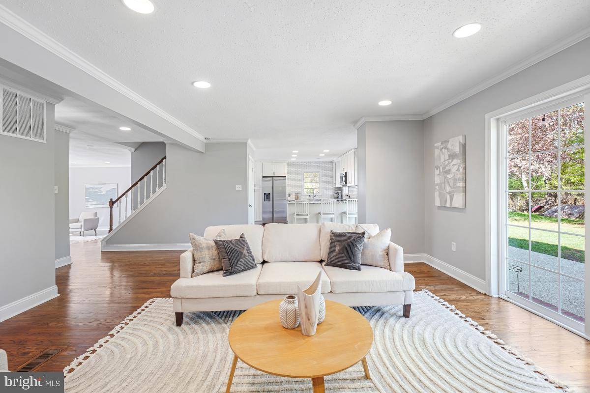 Rockville, MD 20850,11 PITT CT