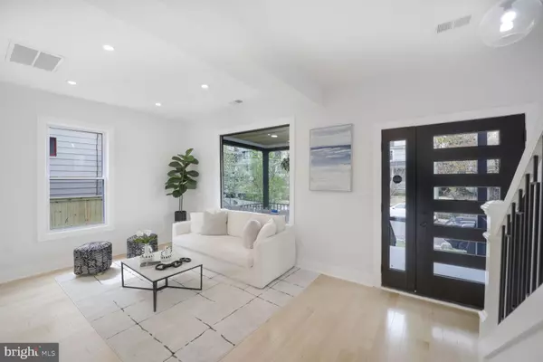 Washington, DC 20018,3309 22ND ST NE