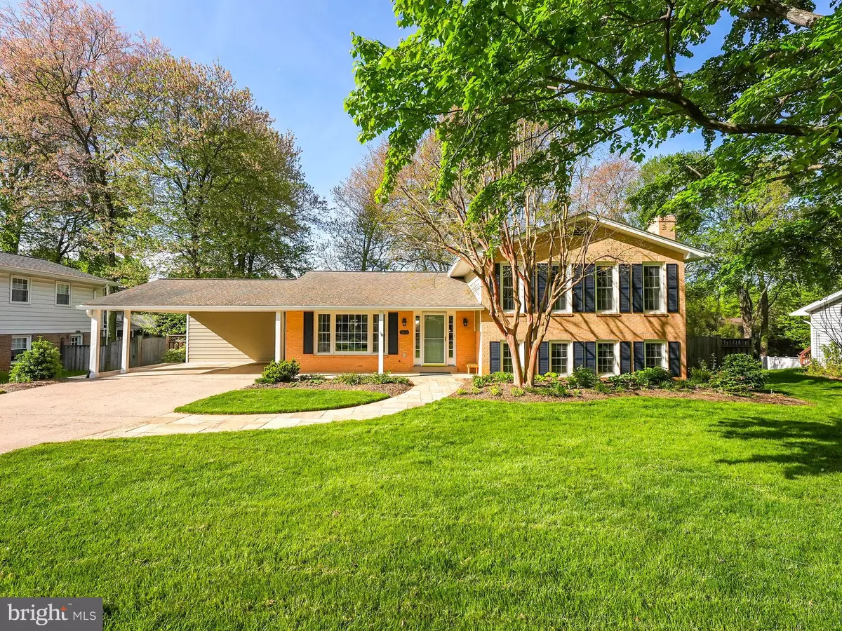 Vienna, VA 22182,8513 QUAINT LN