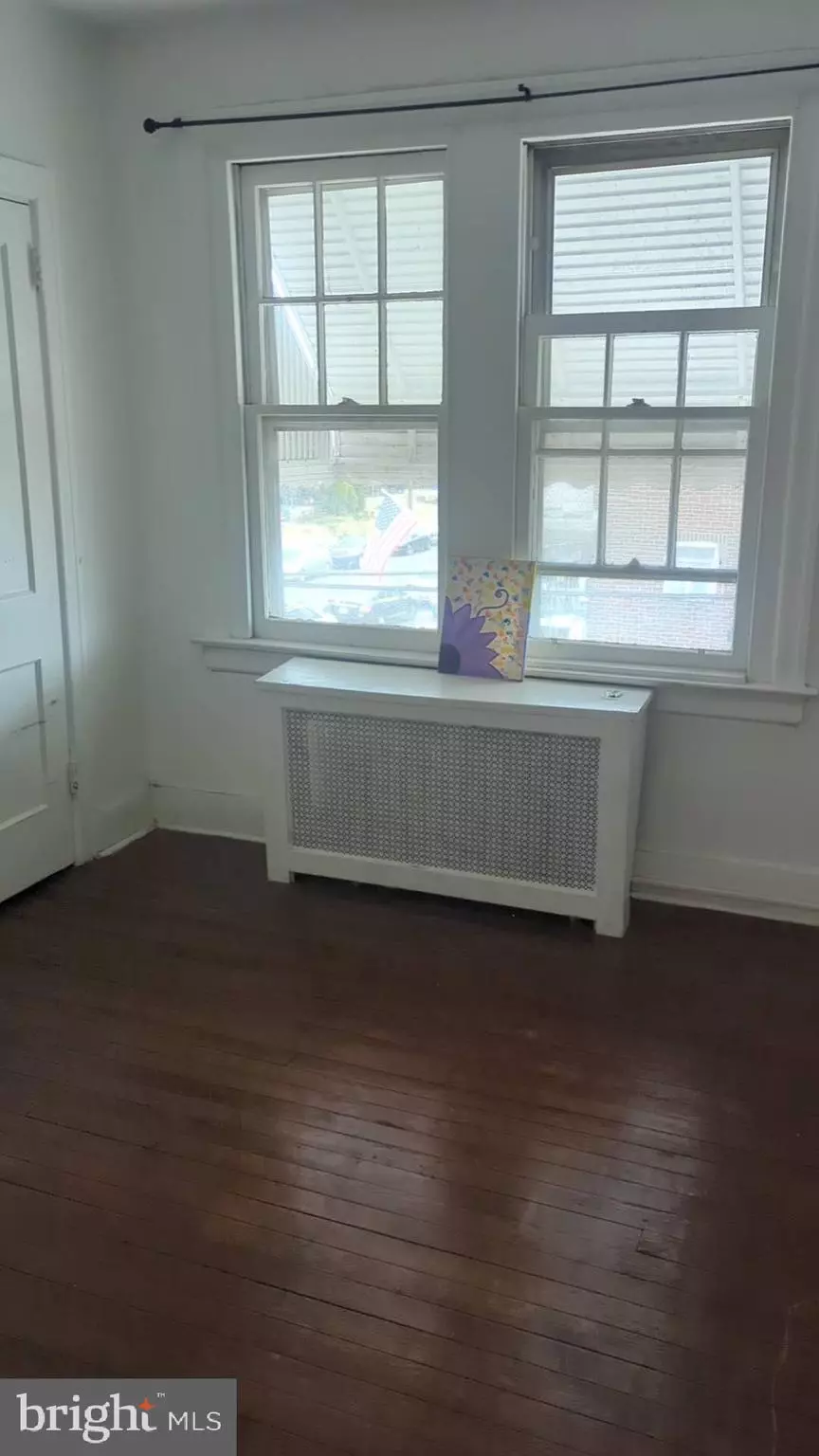 Philadelphia, PA 19111,336 ROBBINS ST