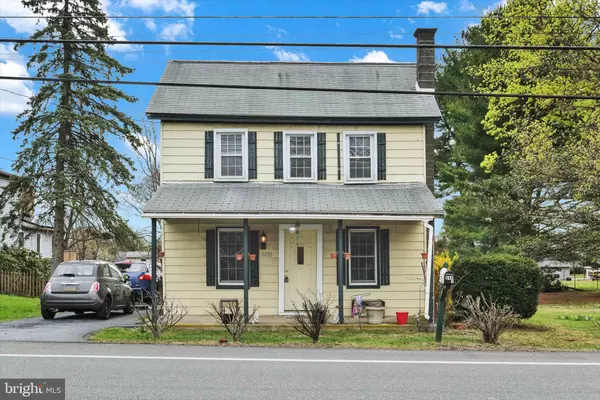 6481 CHAMBERS HILL RD, Harrisburg, PA 17111