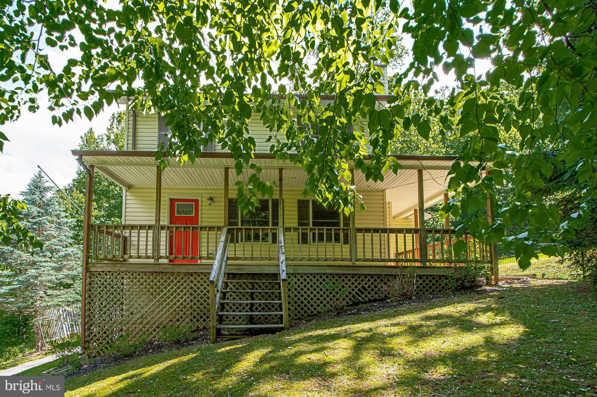 302 PARKSIDE RD, Linden, VA 22642