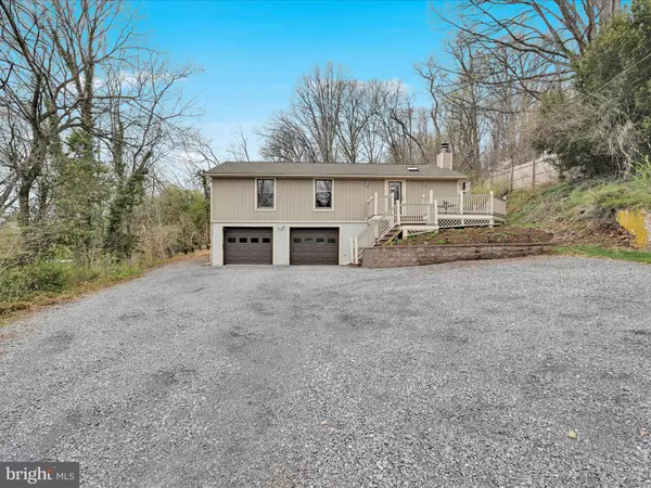 Ephrata, PA 17522,62 RIDGE AVE