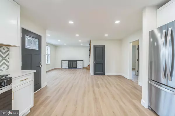 7527-29 WHITAKER AVE Philadelphia, PA 19111