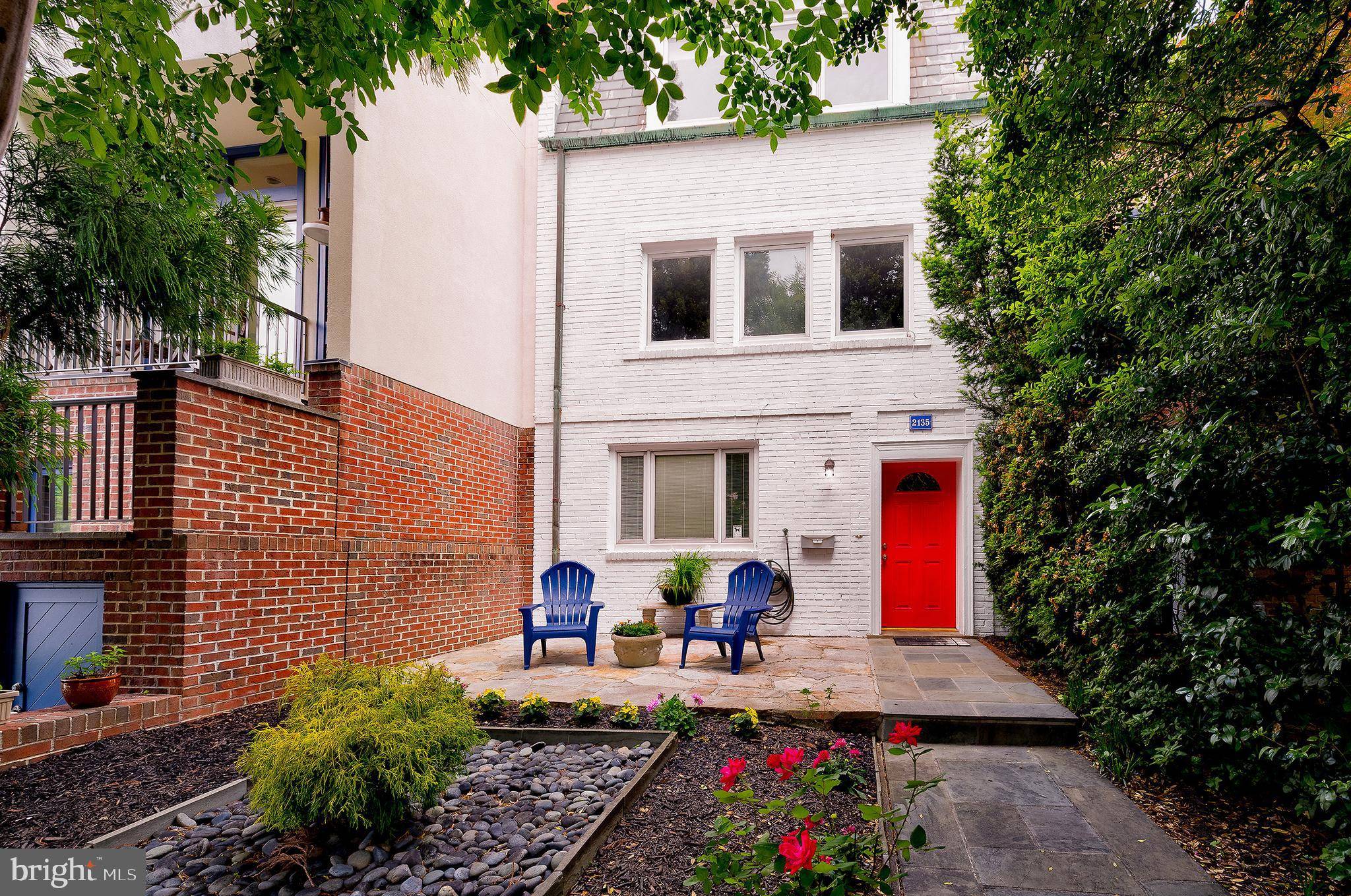 2135 TUNLAW RD NW, Washington, DC 20007
