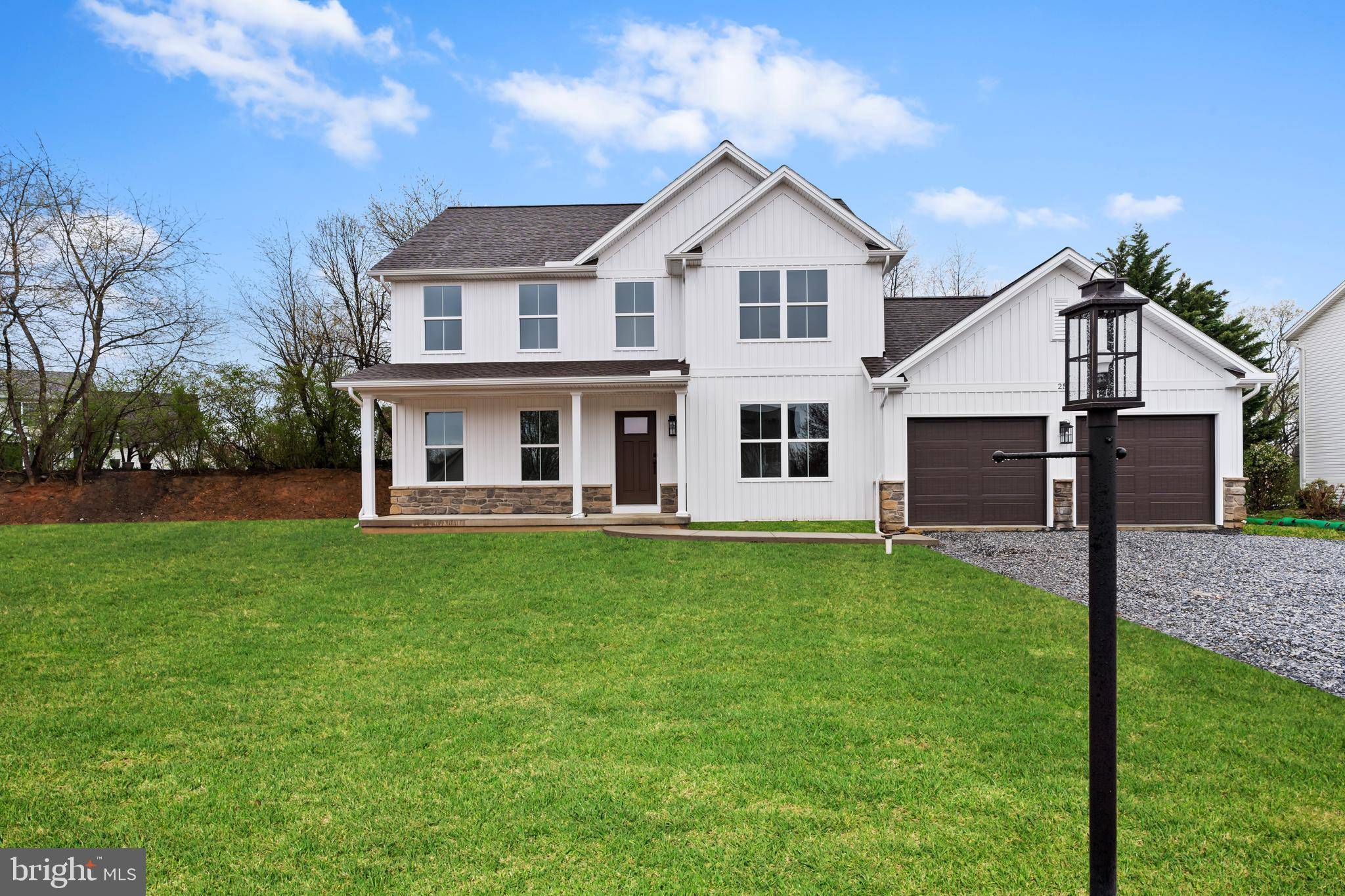 Carlisle, PA 17015,25 ESSEX DR