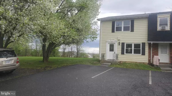 1178 RAVENWOOD RD, Stephens City, VA 22655