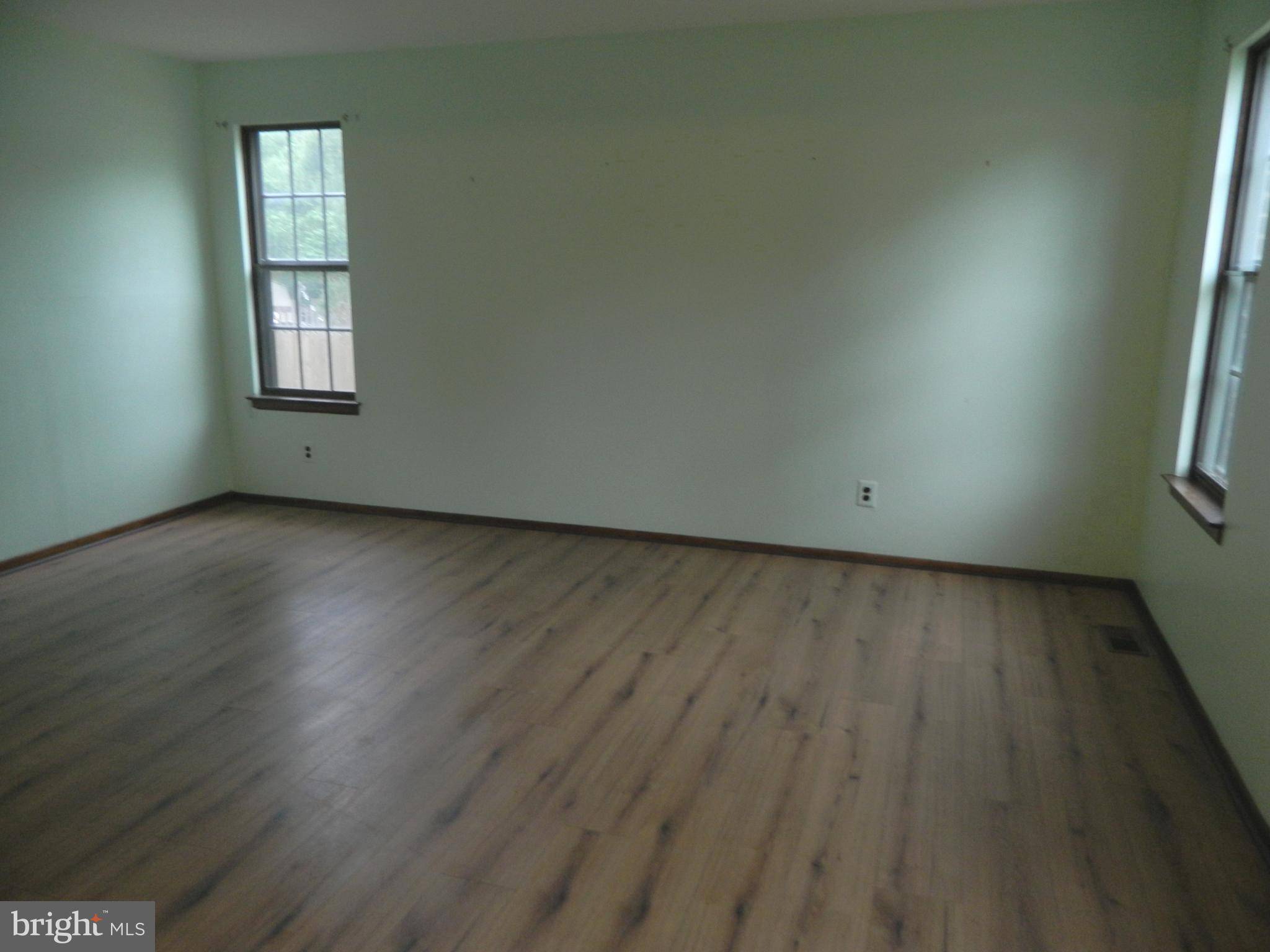 Sicklerville, NJ 08081,134 COUNTRY LN