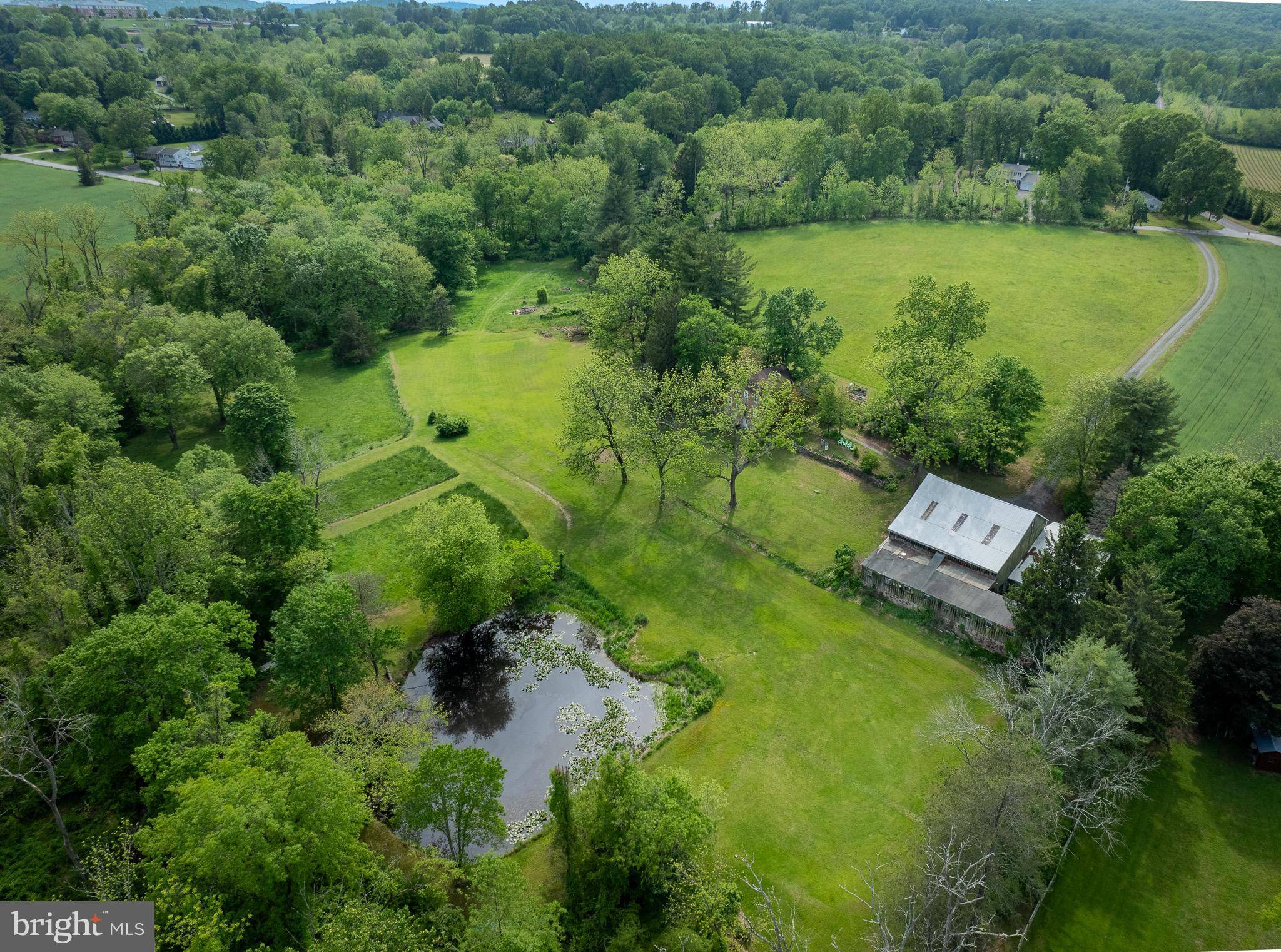 1910 YOUNG RD,  Pottstown,  PA 19465