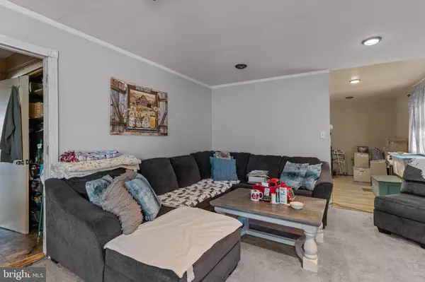 Fairless Hills, PA 19030,670 LINCOLN HWY