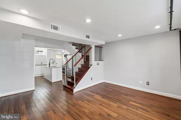 Washington, DC 20020,2250 MOUNT VIEW PL SE