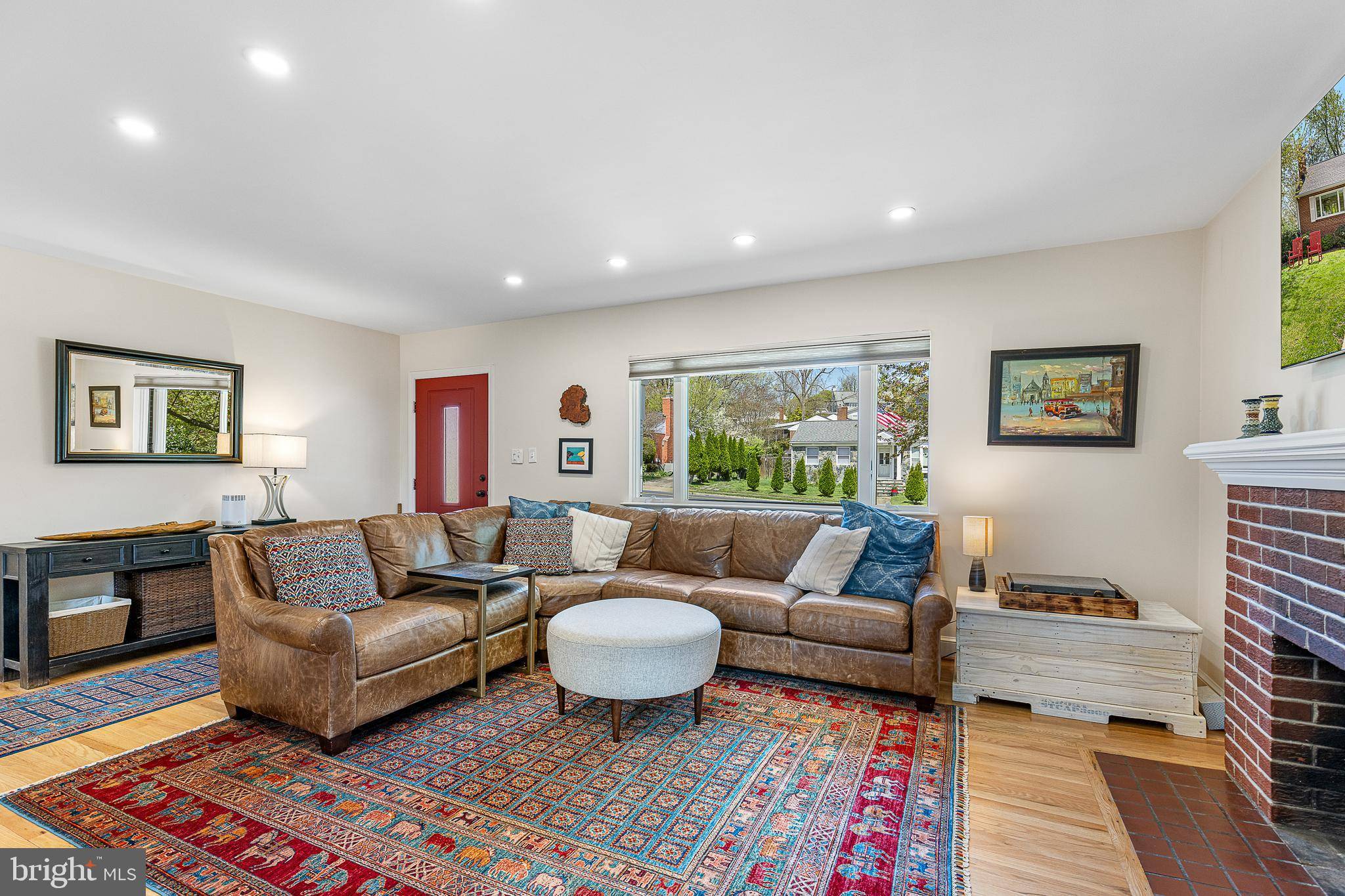 Arlington, VA 22213,6492 LITTLE FALLS RD