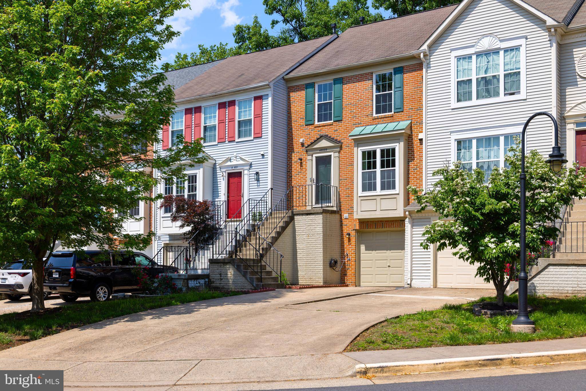 45599 WHITCOMB SQ, Sterling, VA 20166
