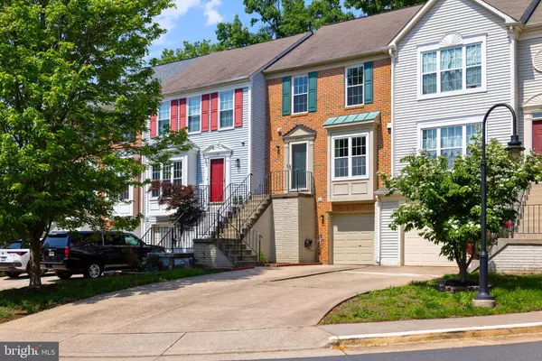 45599 WHITCOMB SQ, Sterling, VA 20166