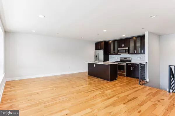 Philadelphia, PA 19125,327 E ALLEN ST #1