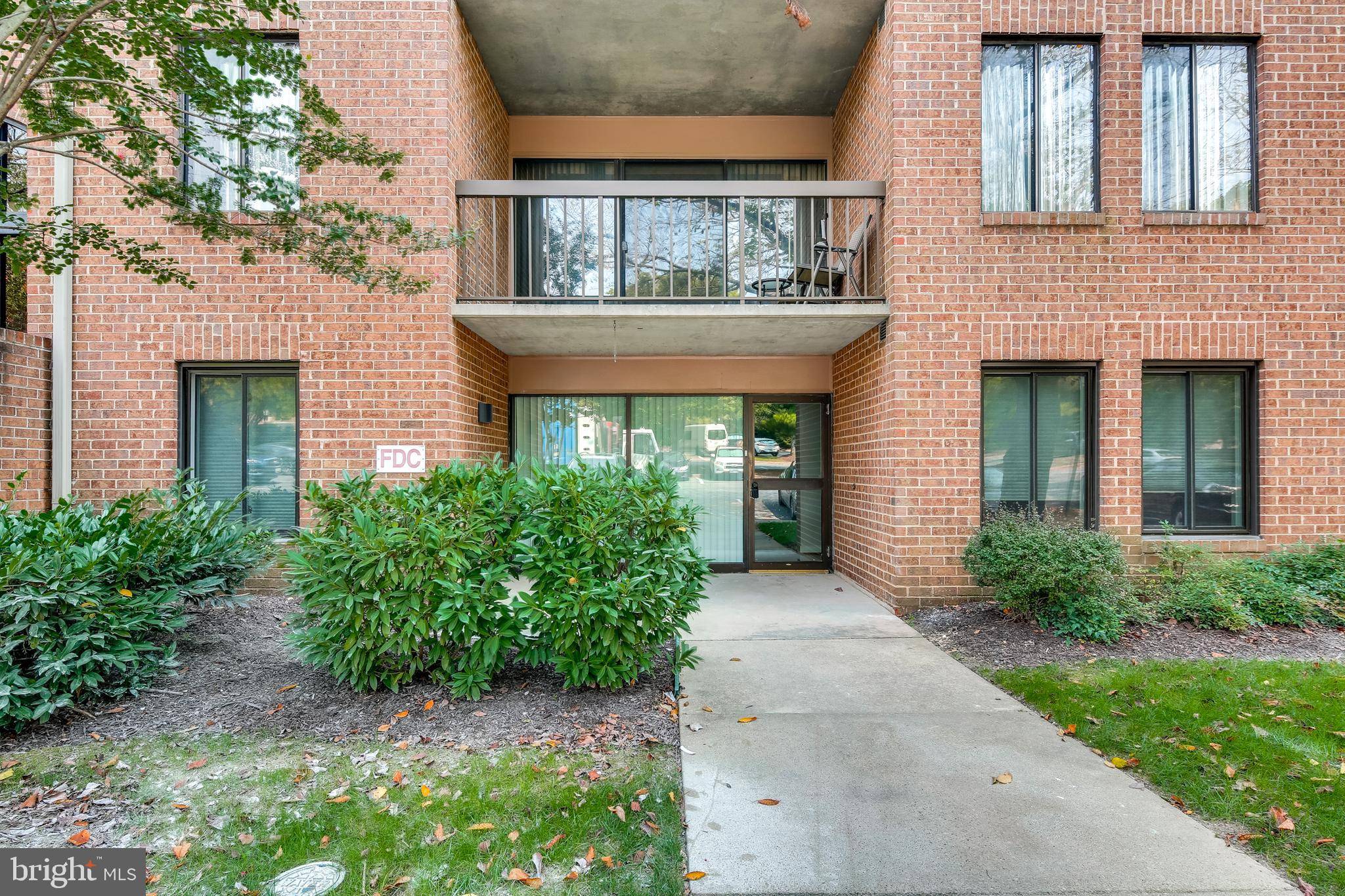 11405 COMMONWEALTH DR #4, Rockville, MD 20852