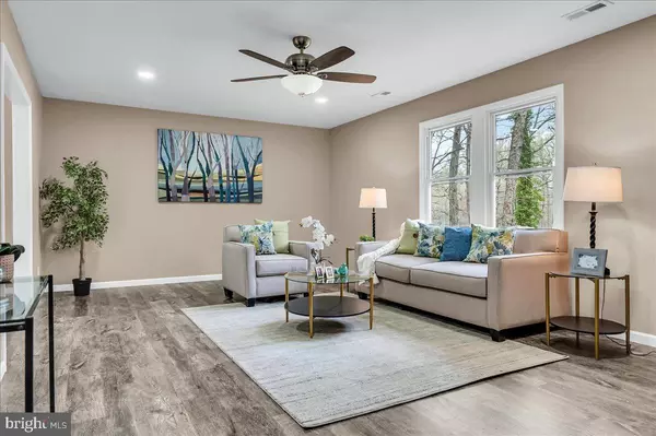 Newark, DE 19713,668 ARBOUR DR