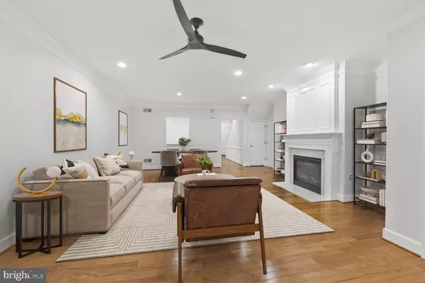 Ashburn, VA 20147,44454 MALTESE FALCON SQ