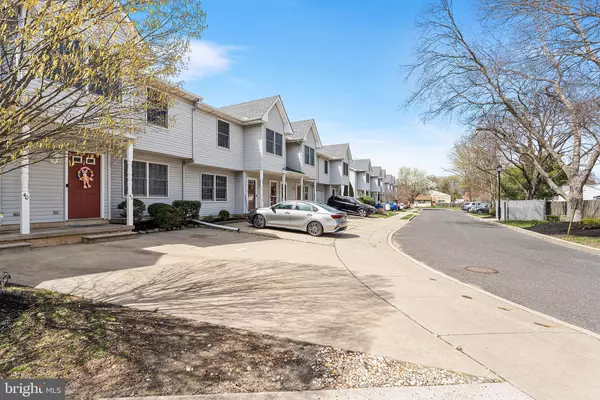 Pitman, NJ 08071,42 HOLLY GLEN DR