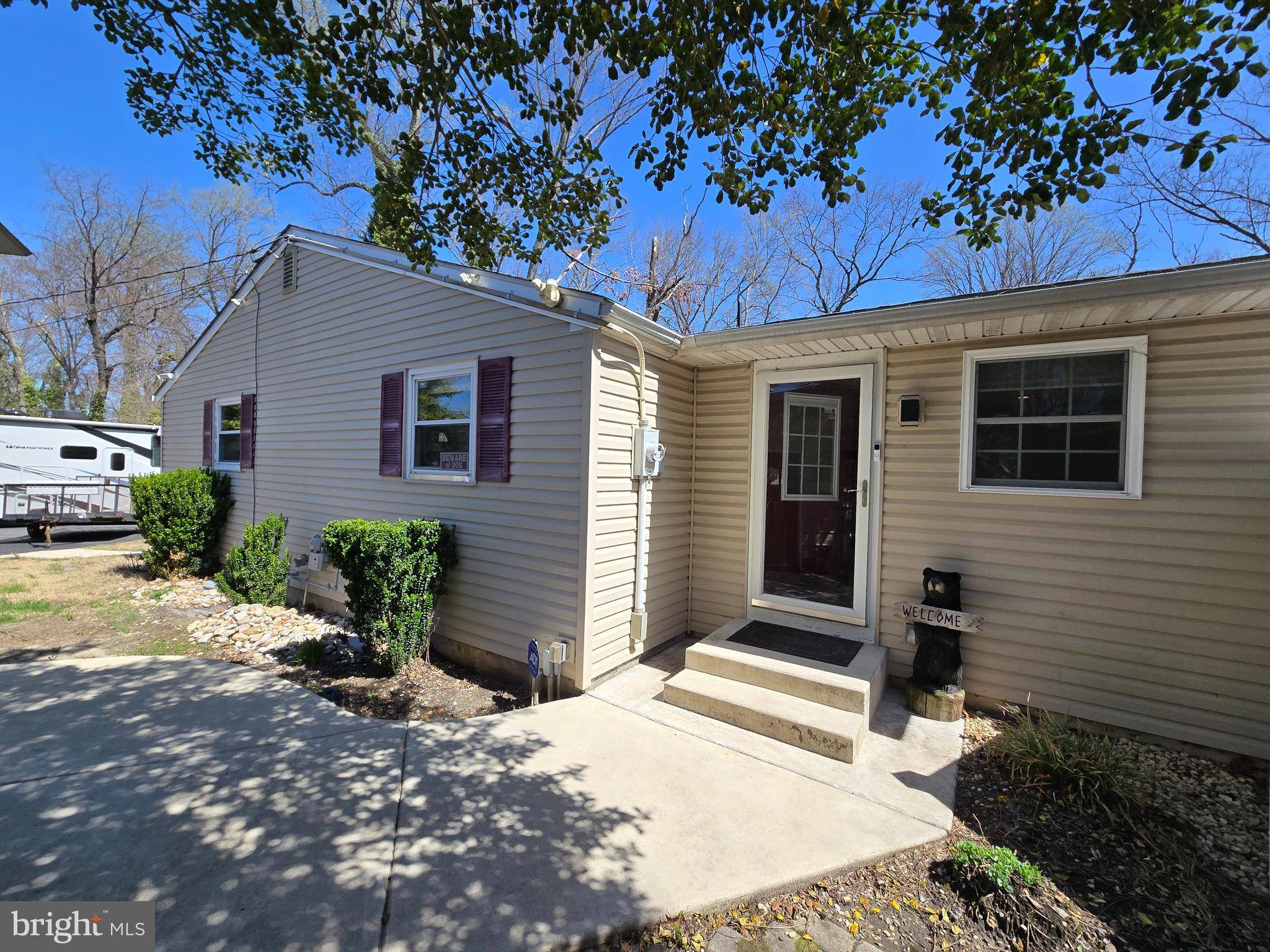 701 WOODLAND AVE, Lindenwold, NJ 08021