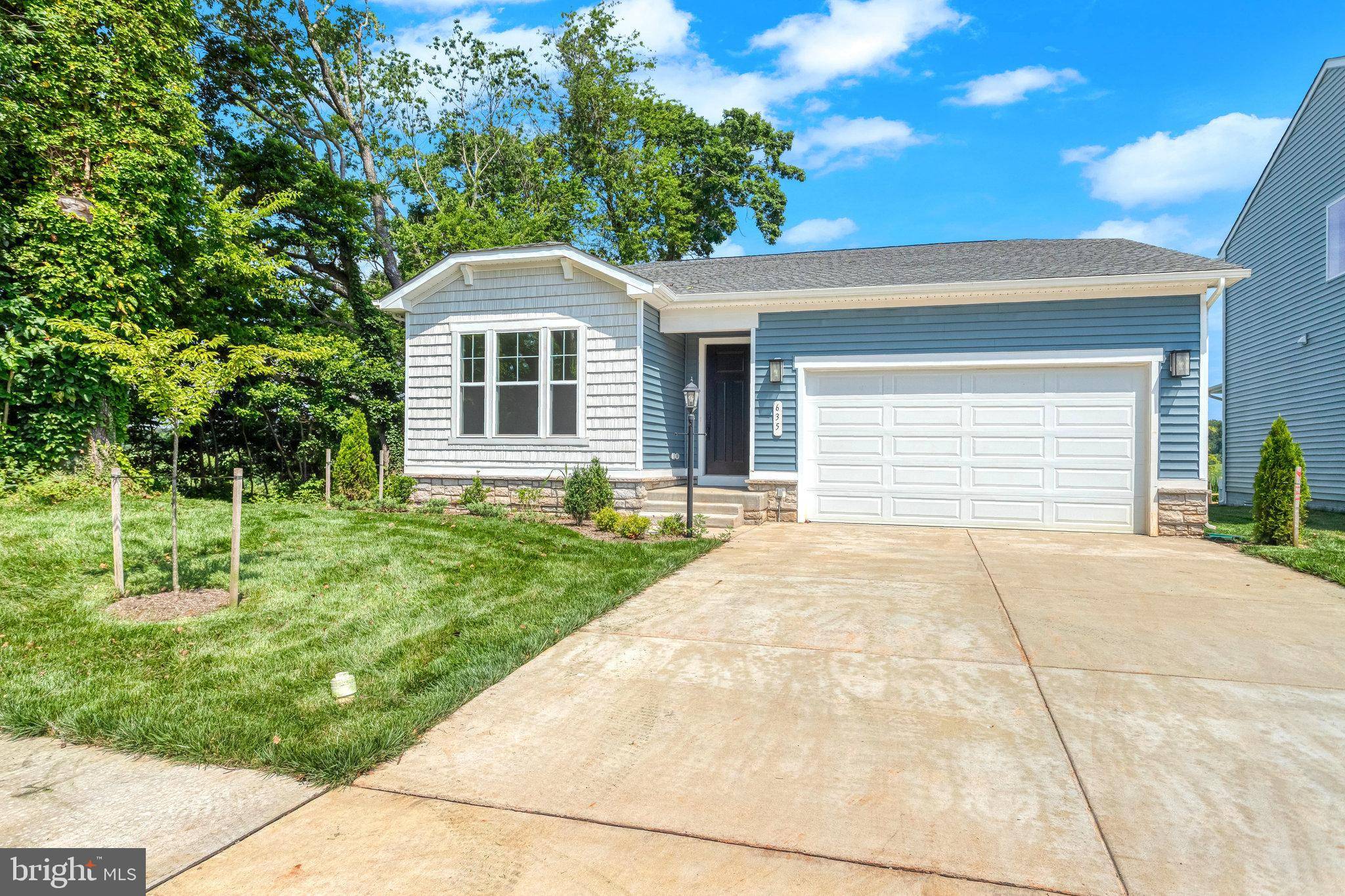 Orange, VA 22960,635 CLOVER LN