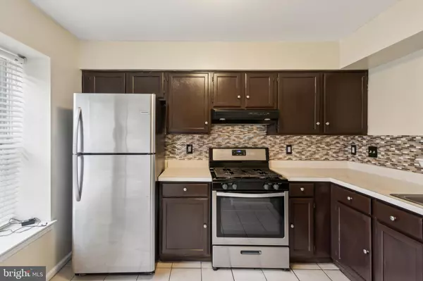 Berlin, NJ 08009,64 GRANT LN