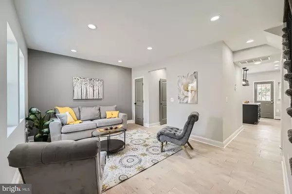 Baltimore, MD 21229,109 DENISON ST