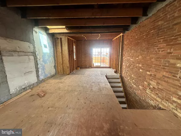 Philadelphia, PA 19132,2559 N 17TH ST