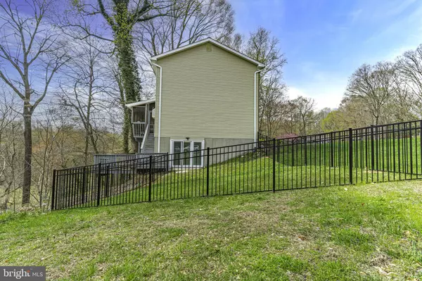 Dunkirk, MD 20754,9805 EMPIRE CT