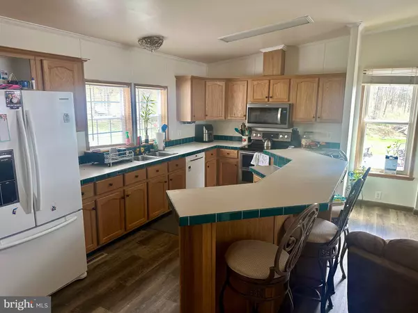 Hyndman, PA 15545,152 BROOK LANE