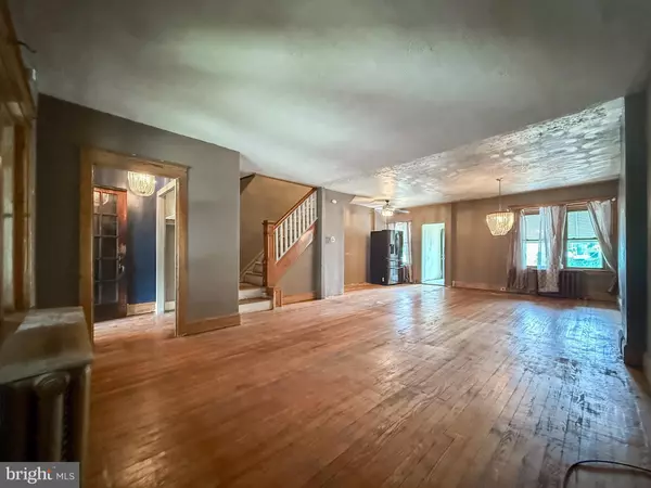 Chester, PA 19013,715 ENGLE ST