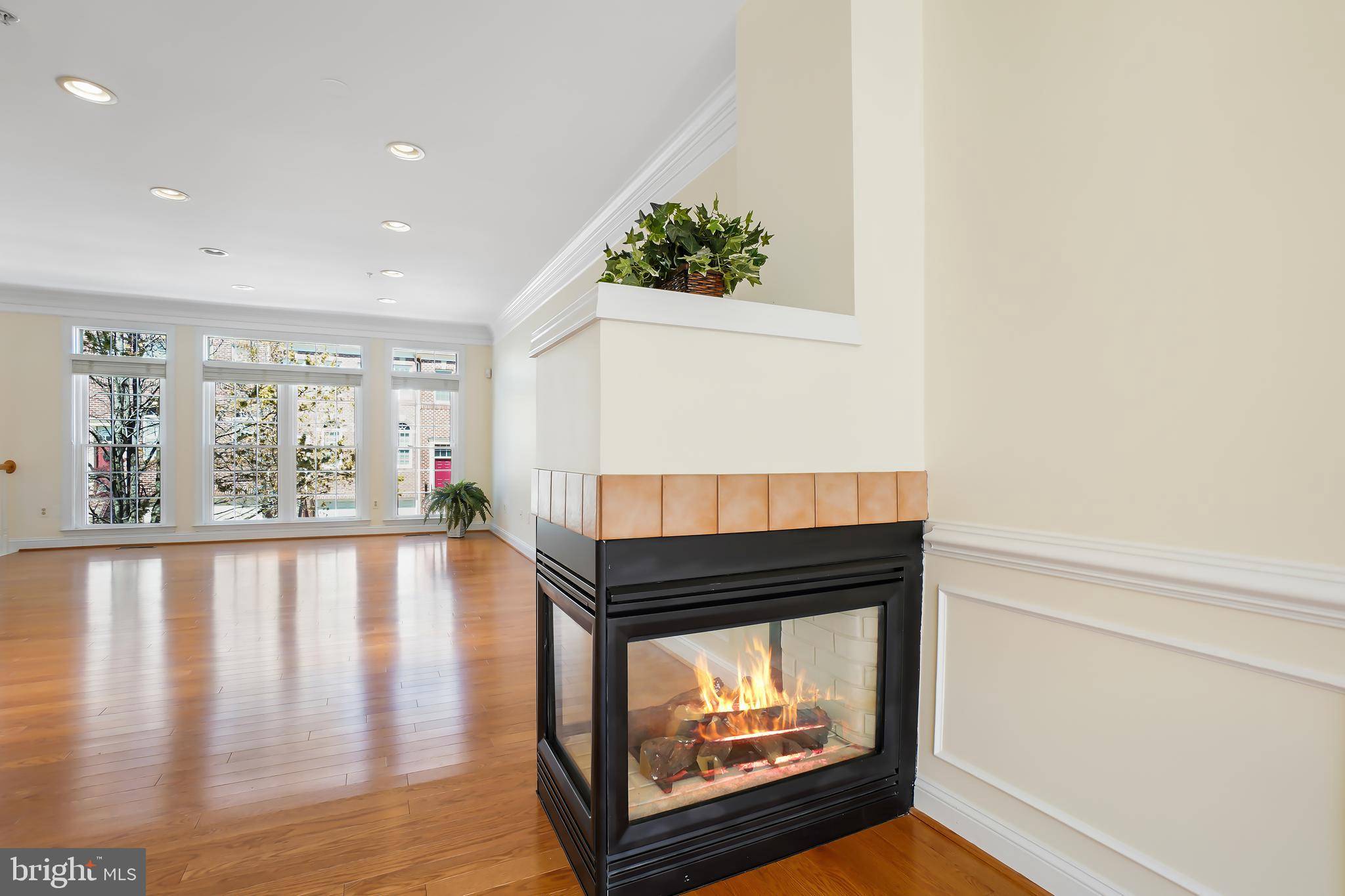 Rockville, MD 20852,1111 REGAL OAK DR