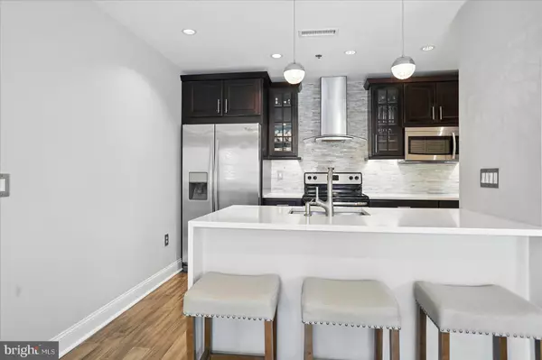 Baltimore, MD 21224,2702 LIGHTHOUSE PT E #727