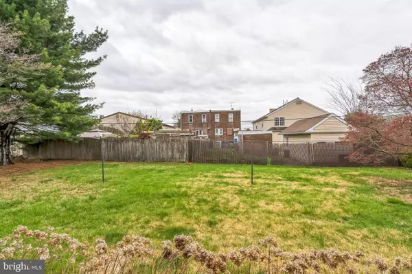 Philadelphia, PA 19111,1718 RHAWN ST