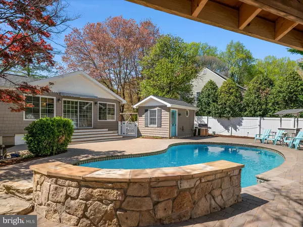 Annapolis, MD 21409,526 BROADNECK RD