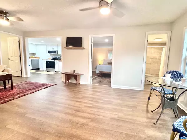 Charlottesville, VA 22902,419 QUARRY RD