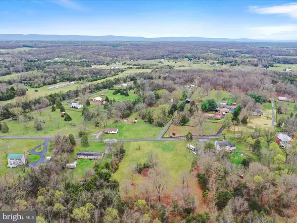 Summit Point, WV 25446,SUMMIT POINT RD