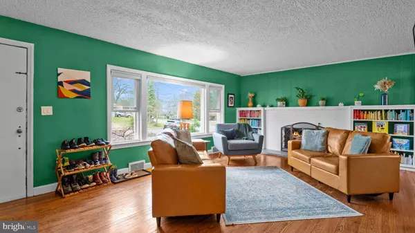 Ewing, NJ 08618,21 GLEN STEWART DR