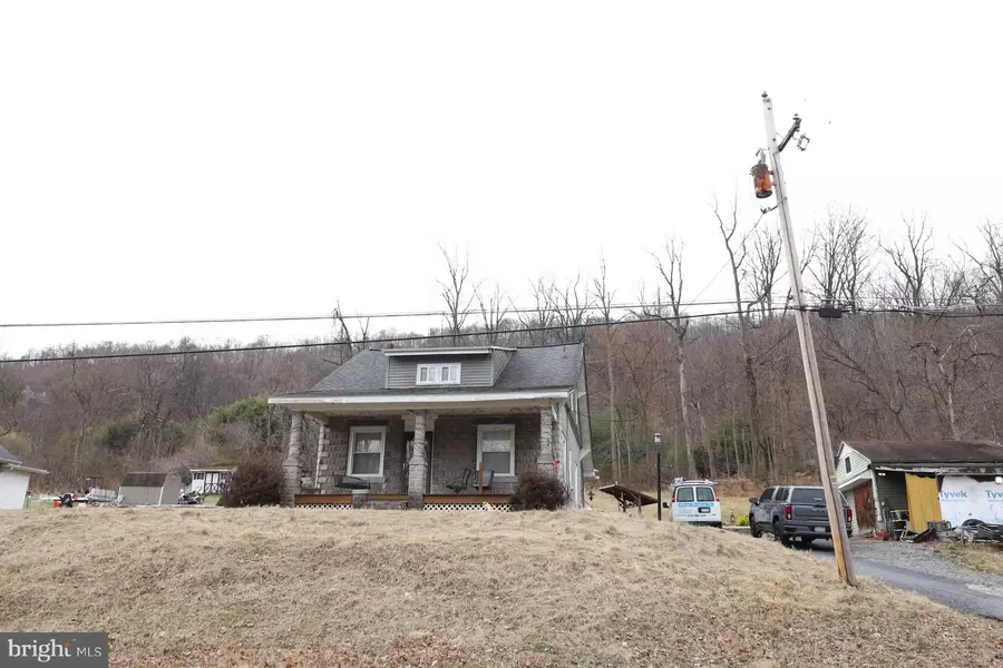 138 SEYFERT DR, Birdsboro, PA 19508