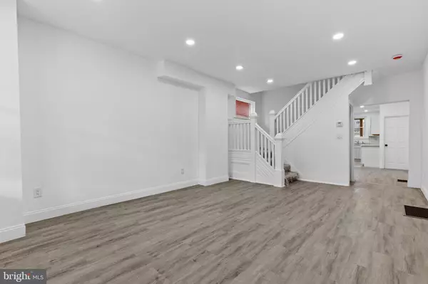 Harrisburg, PA 17110,2216 N 4TH ST