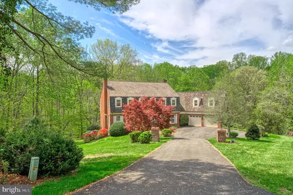 Mclean, VA 22102,7419 GEORGETOWN CT