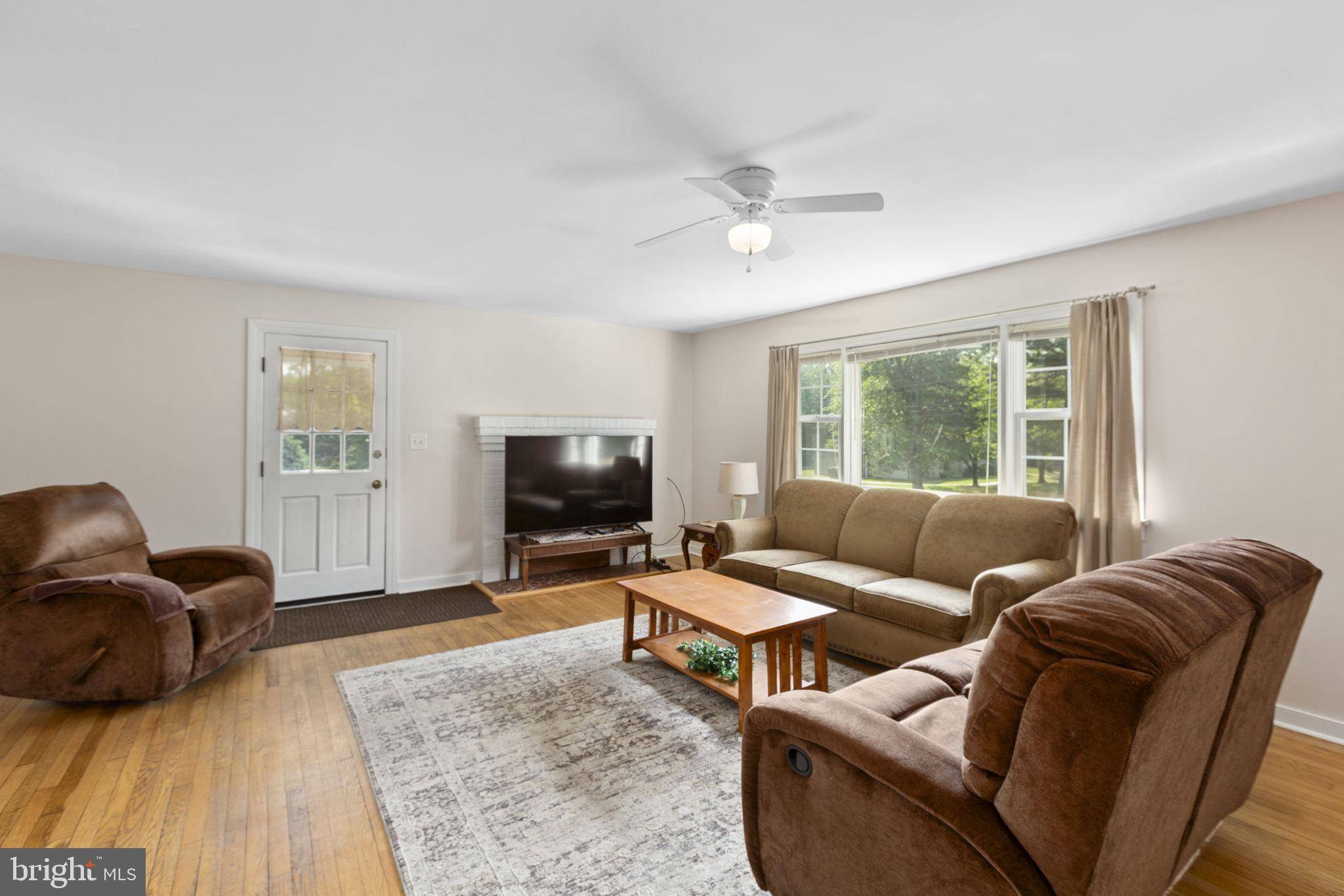 Bowling Green, VA 22427,149 COURTHOUSE LN