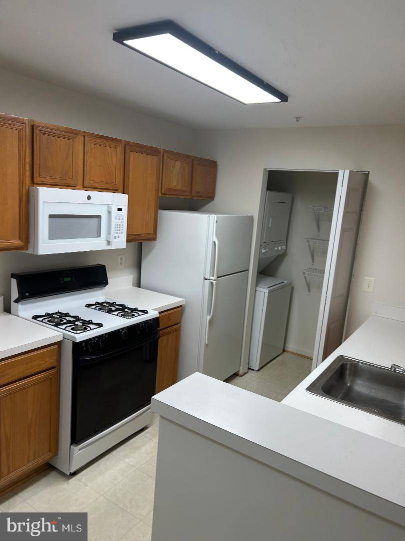 Woodbridge, VA 22193,14166 CUDDY LOOP #101