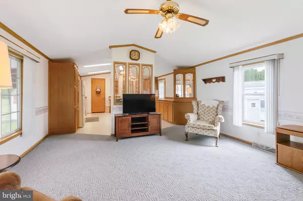 Myerstown, PA 17067,1300 E KERCHER AVE #68