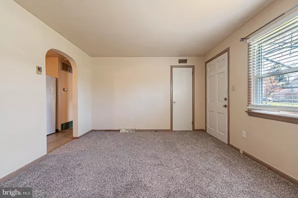 445-447 HIGHLAND AVE Vineland, NJ 08361